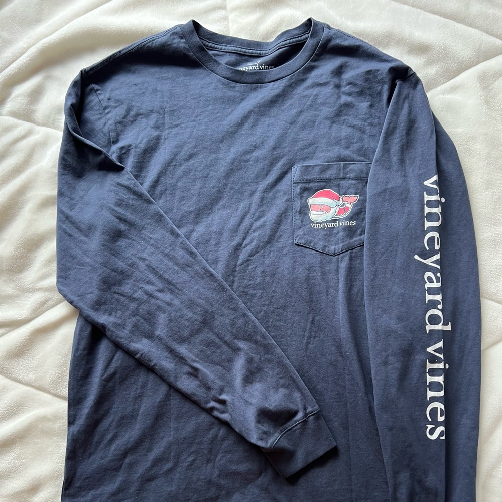 Men’s vineyard vines seasonal Christmas shirt, S